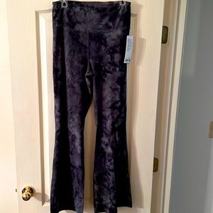 Lululemon groove SHR flare pants size 12 tall